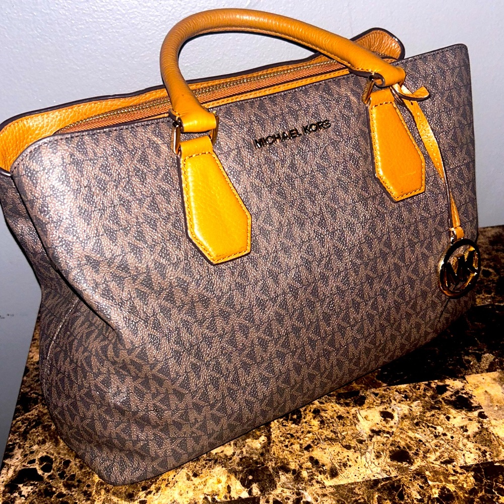 Michael Kors Purse - Brown/Large Handbag/Logo
